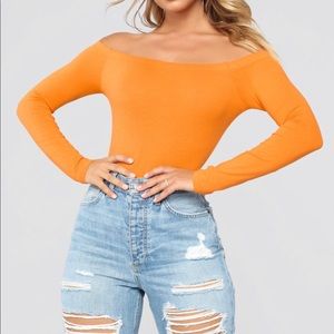 Off-shoulder body suit